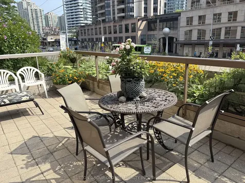 5418 Yonge Street Toronto ON M2N 6X4
