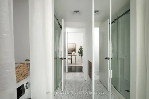 38 Dan Leckie Way Toronto ON M5V 2V6