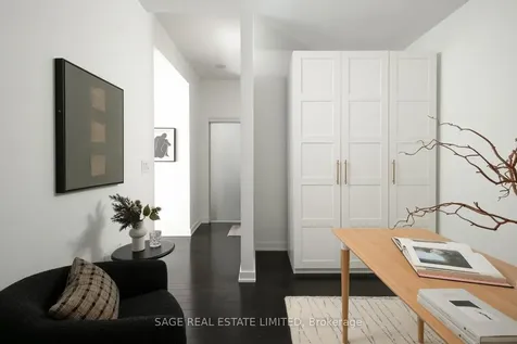 38 Dan Leckie Way Toronto ON M5V 2V6