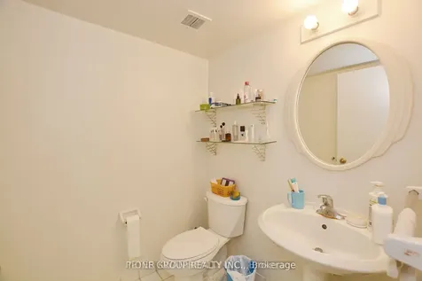 100 Upper Madison Avenue Toronto ON M2N 6M4