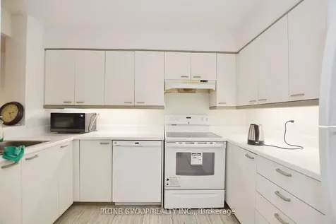 100 Upper Madison Avenue Toronto ON M2N 6M4