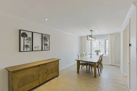 18 Deerpath Road Toronto ON M3A 1R5