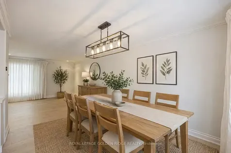 18 Deerpath Road Toronto ON M3A 1R5