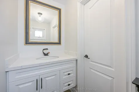 18 Deerpath Road Toronto ON M3A 1R5