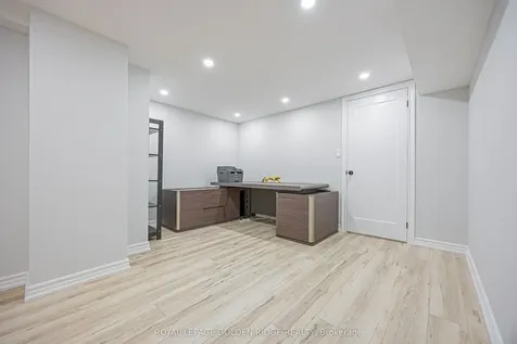 18 Deerpath Road Toronto ON M3A 1R5