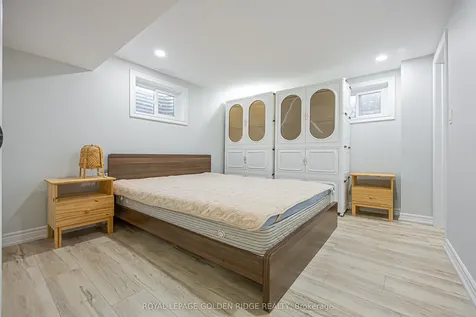 18 Deerpath Road Toronto ON M3A 1R5
