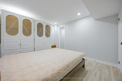 18 Deerpath Road Toronto ON M3A 1R5