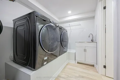18 Deerpath Road Toronto ON M3A 1R5