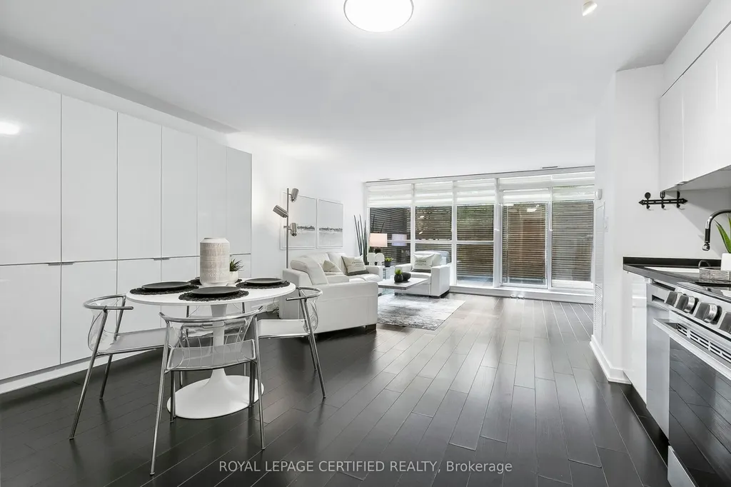10 Capreol Court Toronto ON M5V 4B3