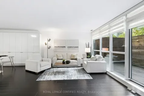 10 Capreol Court Toronto ON M5V 4B3