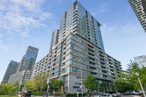10 Capreol Court Toronto ON M5V 4B3