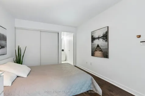 10 Capreol Court Toronto ON M5V 4B3
