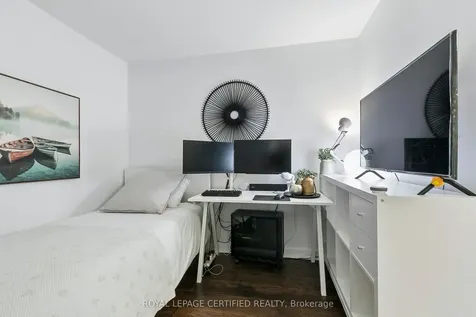 10 Capreol Court Toronto ON M5V 4B3