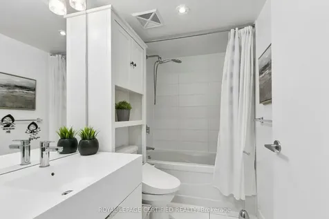 10 Capreol Court Toronto ON M5V 4B3