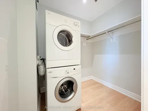 783 Bathurst Street Toronto ON M5S 0A8