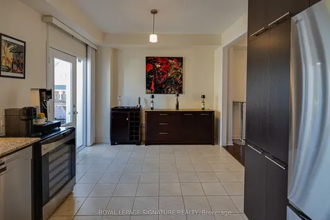 6 Collip Place Toronto ON M4A 0A3