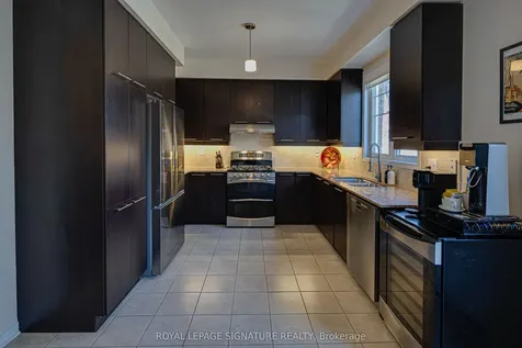 6 Collip Place Toronto ON M4A 0A3