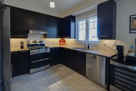6 Collip Place Toronto ON M4A 0A3
