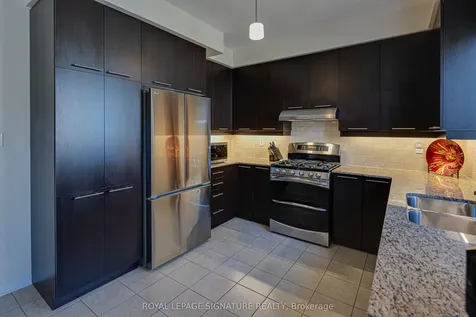6 Collip Place Toronto ON M4A 0A3