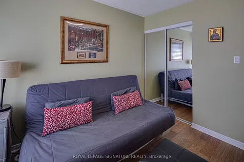 6 Collip Place Toronto ON M4A 0A3