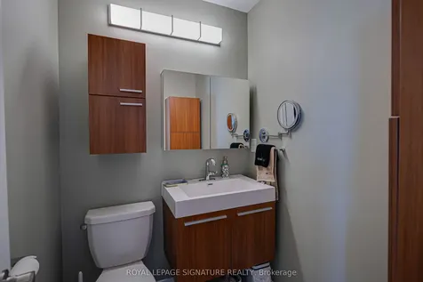 6 Collip Place Toronto ON M4A 0A3