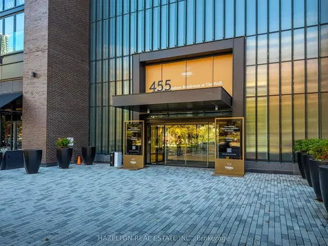455 Wellington Street W Toronto ON M5V 0V8