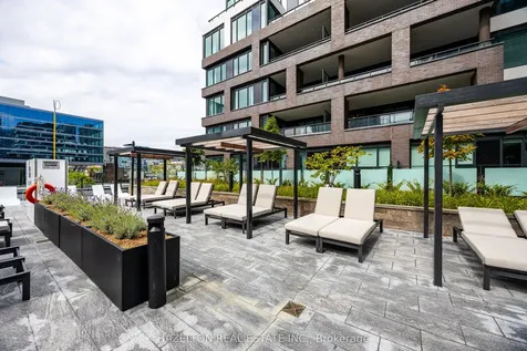 455 Wellington Street W Toronto ON M5V 0V8