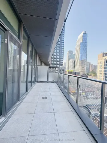 11 Wellesley Street W Toronto ON M4Y 0G4