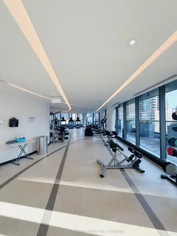 11 Wellesley Street W Toronto ON M4Y 0G4