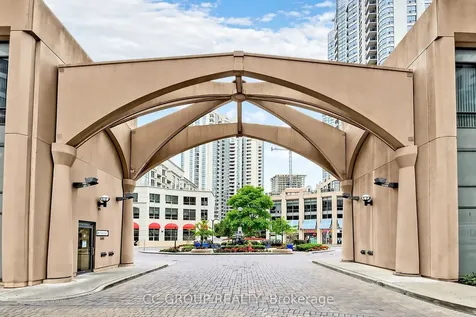 15 Northtown Way Toronto ON M2N 7A2