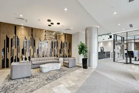 15 Northtown Way Toronto ON M2N 7A2