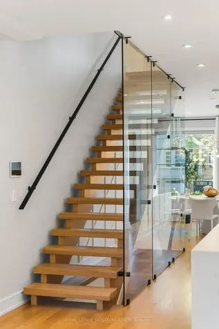 588 Woburn Avenue Toronto ON M5M 1L9