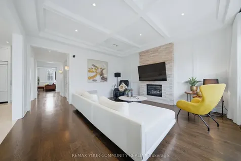 116 Frontenac Avenue Toronto ON M5N 1Z8