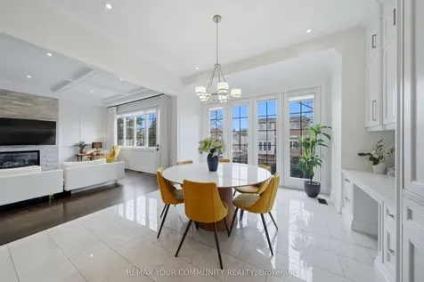116 Frontenac Avenue Toronto ON M5N 1Z8