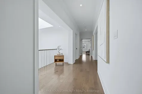 116 Frontenac Avenue Toronto ON M5N 1Z8