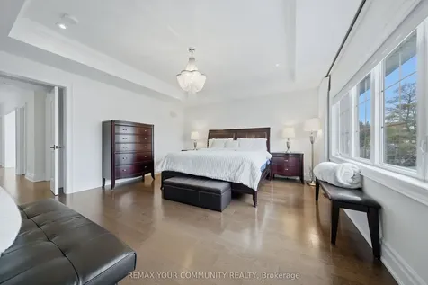 116 Frontenac Avenue Toronto ON M5N 1Z8