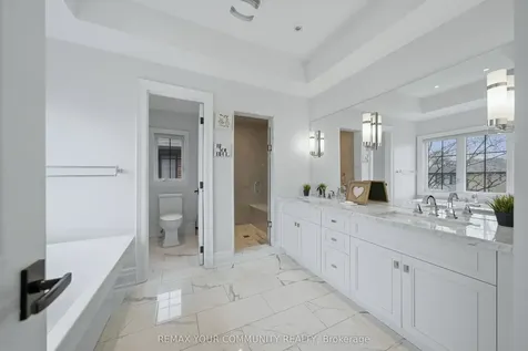 116 Frontenac Avenue Toronto ON M5N 1Z8