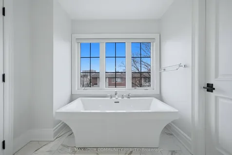 116 Frontenac Avenue Toronto ON M5N 1Z8