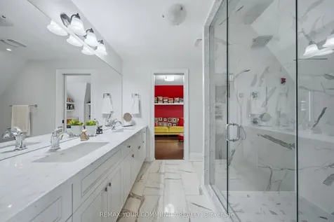 116 Frontenac Avenue Toronto ON M5N 1Z8