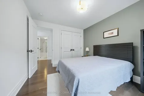 116 Frontenac Avenue Toronto ON M5N 1Z8