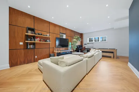 116 Frontenac Avenue Toronto ON M5N 1Z8
