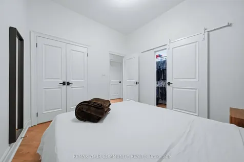 116 Frontenac Avenue Toronto ON M5N 1Z8