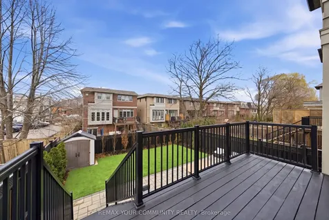 116 Frontenac Avenue Toronto ON M5N 1Z8