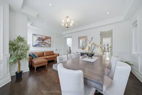 116 Frontenac Avenue Toronto ON M5N 1Z8