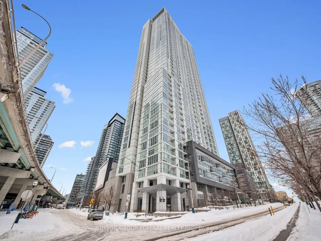 75 Queens Wharf Road Toronto ON M5V 0J8