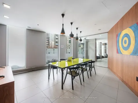 75 Queens Wharf Road Toronto ON M5V 0J8