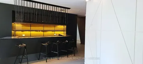 75 Queens Wharf Road Toronto ON M5V 0J8