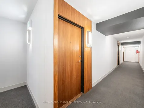 75 Queens Wharf Road Toronto ON M5V 0J8