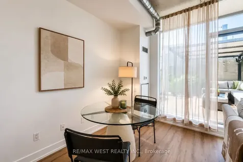 66 Portland Street Toronto ON M5V 2M6