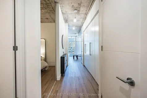 66 Portland Street Toronto ON M5V 2M6